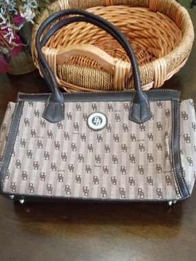 BRENTONO EUC like New Brown Tote Handbag